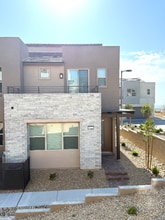 Building Photo - 1423 Song Lark Ln