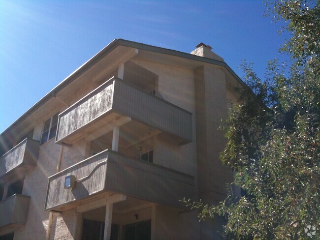 Building Photo - 3035 Oneal Pky