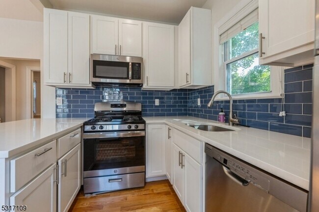 Foto del edificio - 161 Ashland Ave