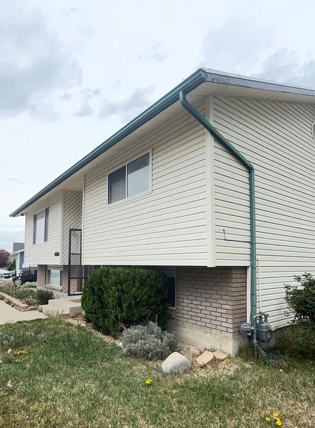 Foto del edificio - **Coming Soon** 5 bd/ 2 bath Home!