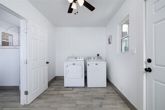 Building Photo - 12826 Hill Dr