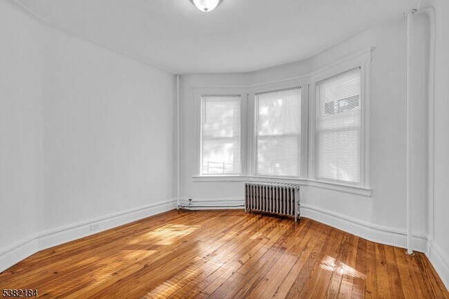 Foto del edificio - 937 Grove St