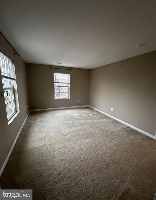 Building Photo - 127 Brookland Terrace