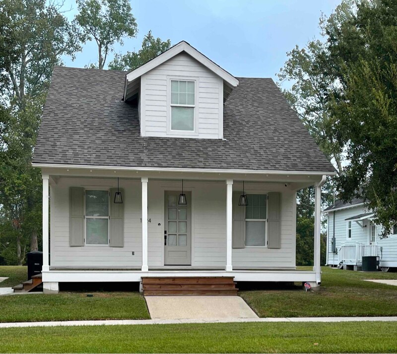 Foto principal - 1924 Elvin Dr
