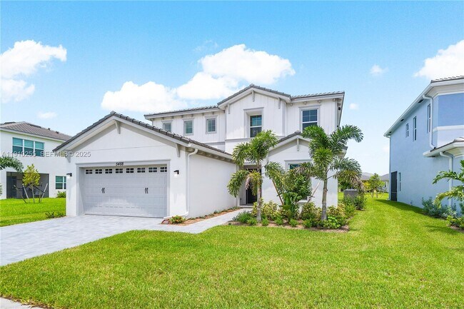 Foto del edificio - 5488 Liberty Ln