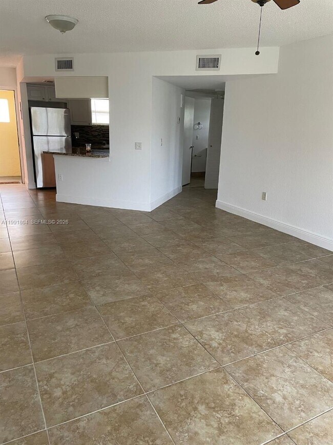 Building Photo - 8255 Lake Dr