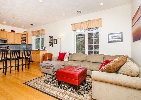 Foto principal - 557 Salem St