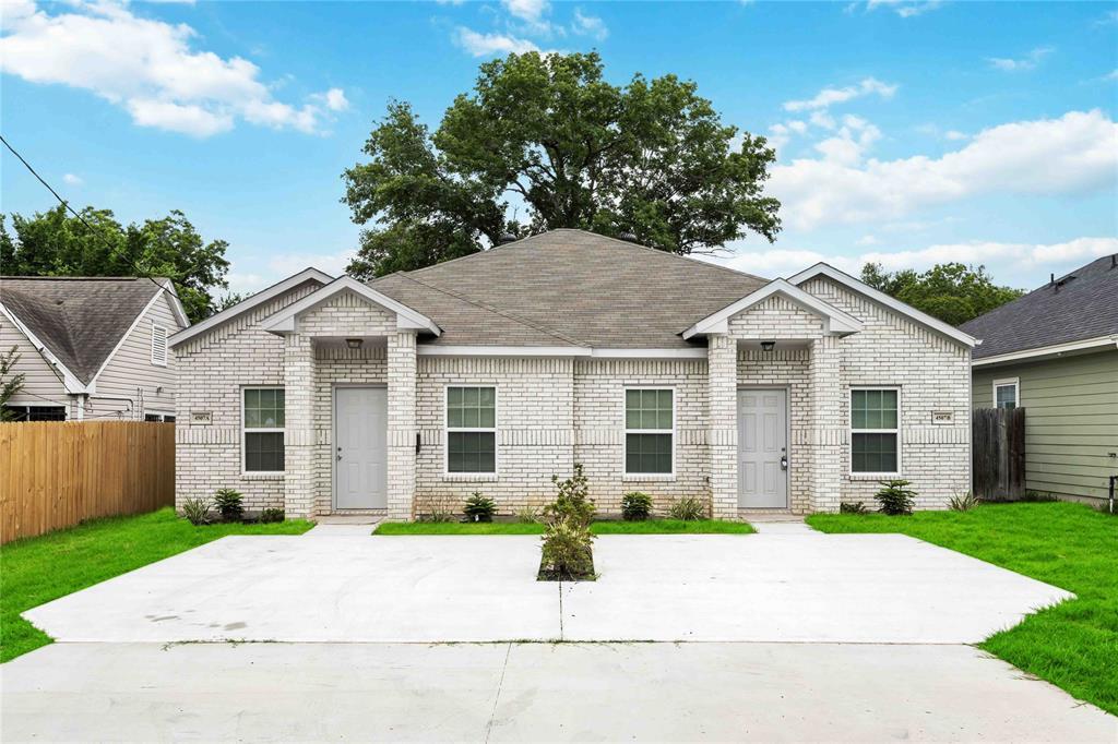 Foto principal - 4507 White Rock St