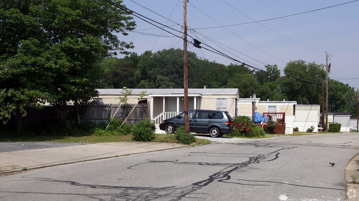 Building Photo - Featherstone Mobile Home Community