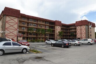 Building Photo - 1325 W 68th St