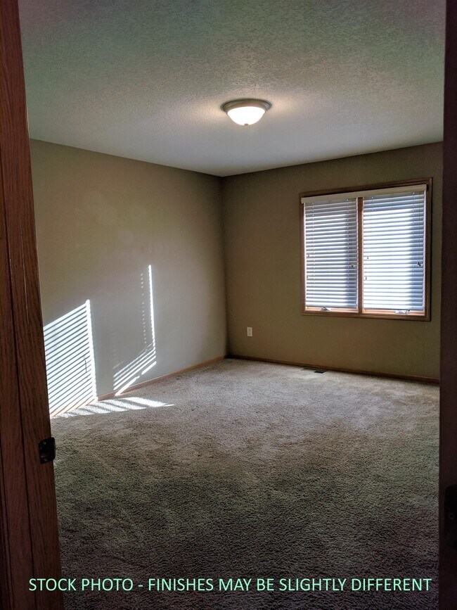 Building Photo - 6121 Meacham Dr