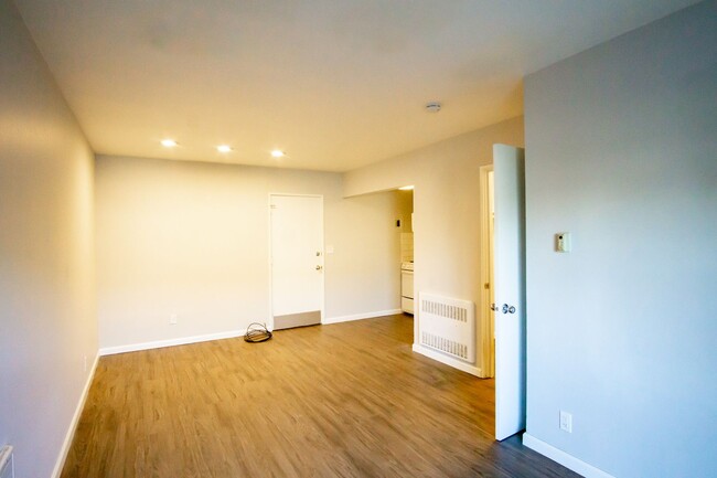 Foto del edificio - SW: Unique, Updated Studio w/Walk-Through ...