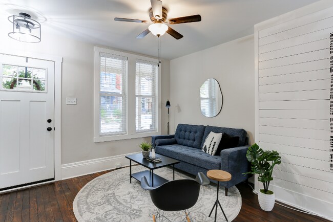 Foto del edificio - 748 1/2 Marietta Ave