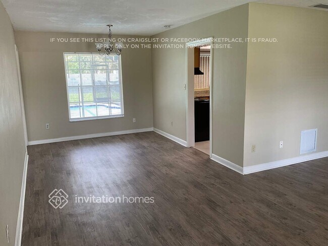 Building Photo - 140 Softwind Trail