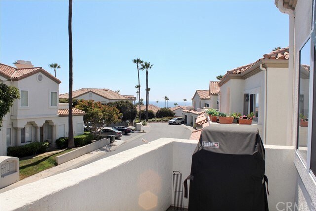 Building Photo - 37 Wightman Ct