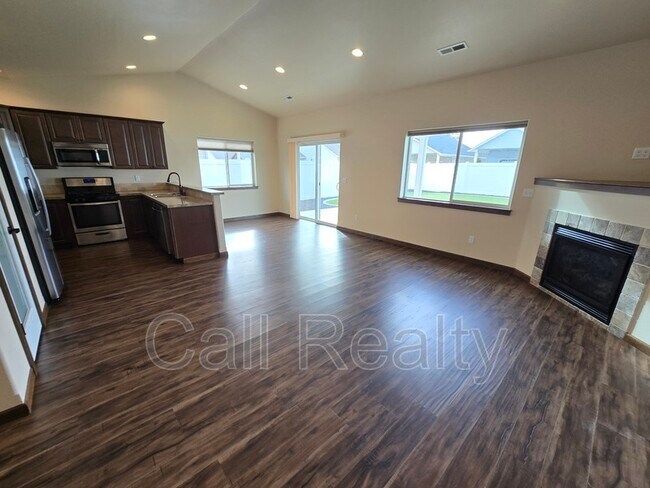 Foto del edificio - 4416 E Fairview Ave