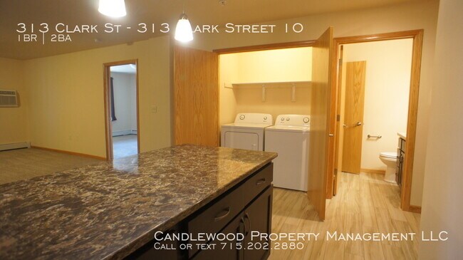 Foto del edificio - 313 Clark St