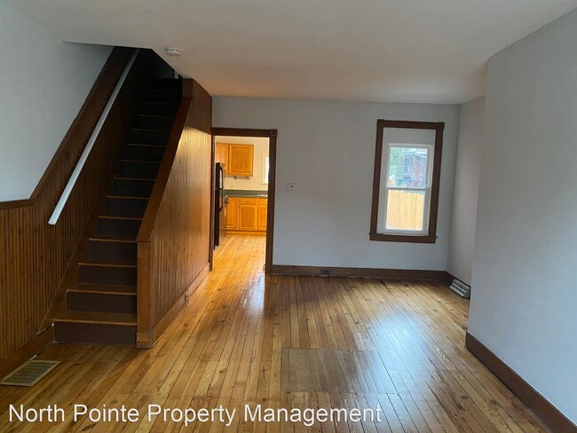 Building Photo - 3 br, 1 bath House - 722 Fulton St.