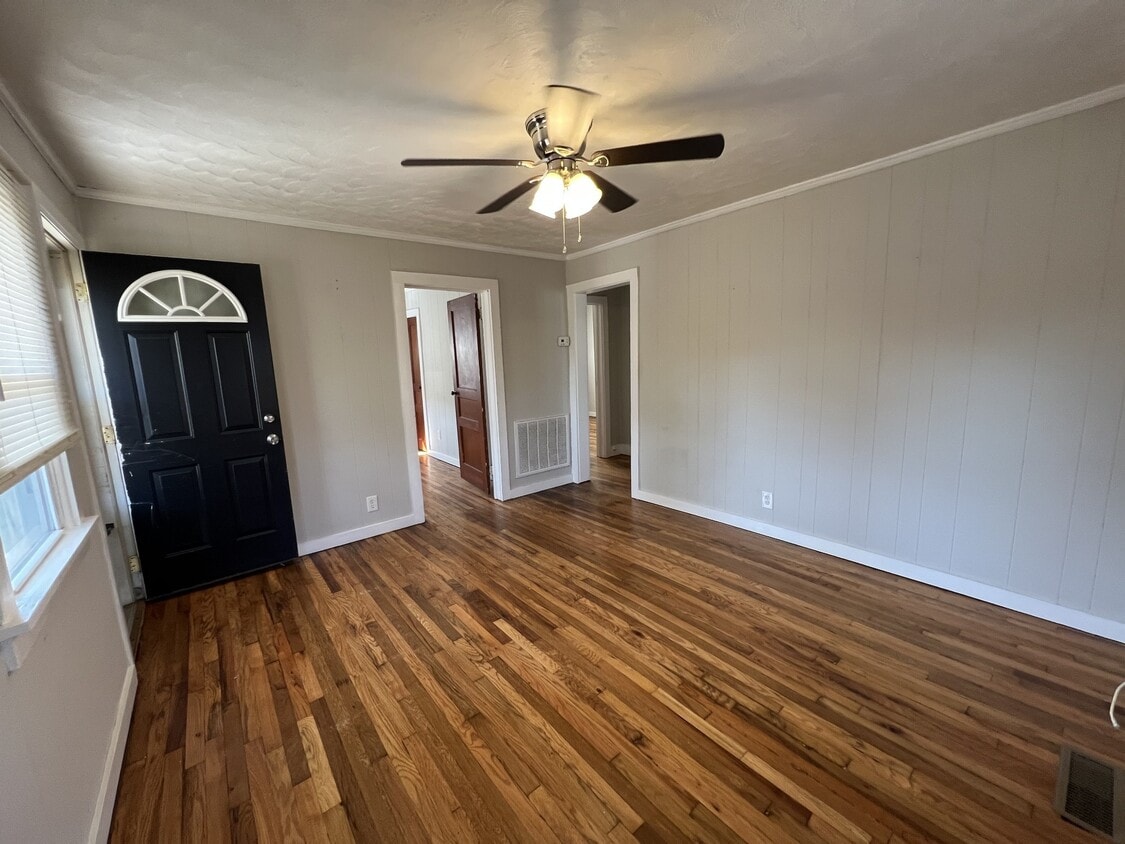 227 Hillcrest Dr, Carthage, TN 37030 House Rental in Carthage, TN