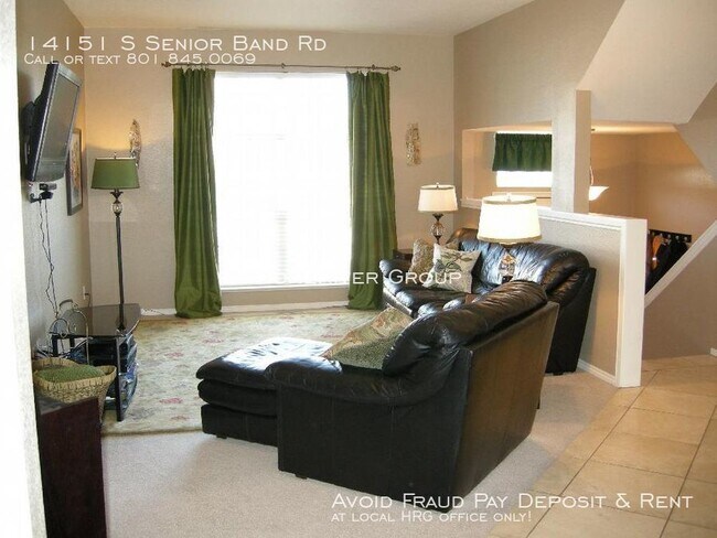 Building Photo - Amazing High End Brick Townhome in Draper!!