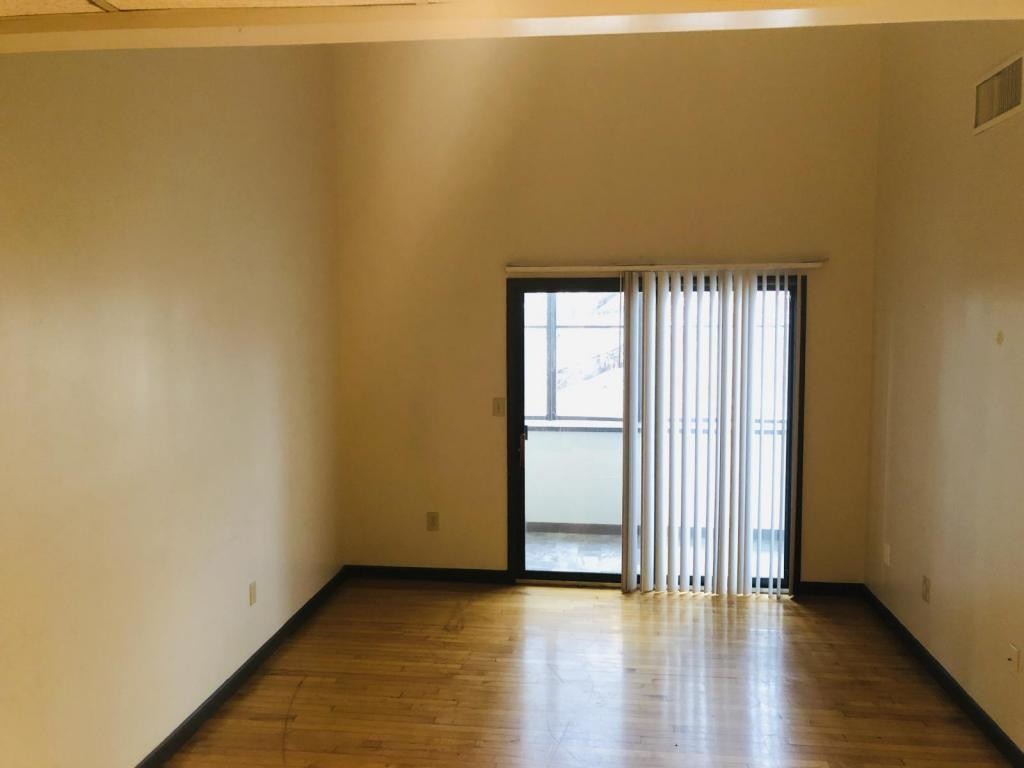 Primary Photo - 1261 Parkway Ave unit 34
