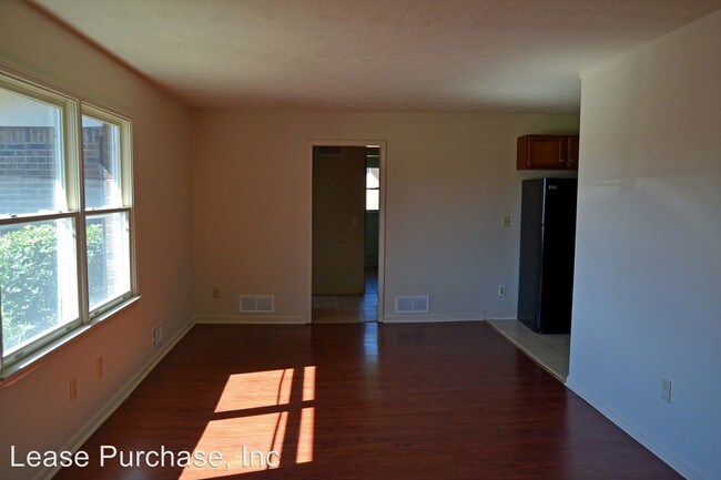 Building Photo - 3 br, 1.5 bath Apartment - 4443 A Ben Hill Rd