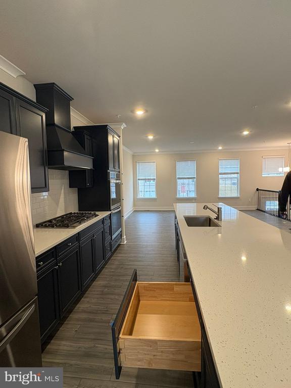 Building Photo - 1712 Water Xing Rd