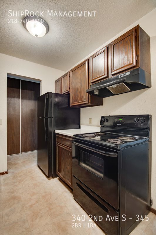 Building Photo - 340 2nd Ave S