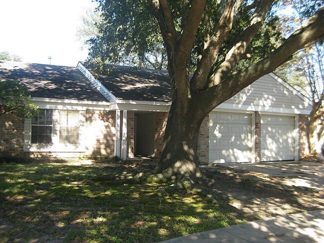 Building Photo - 18322 Santolina Ln