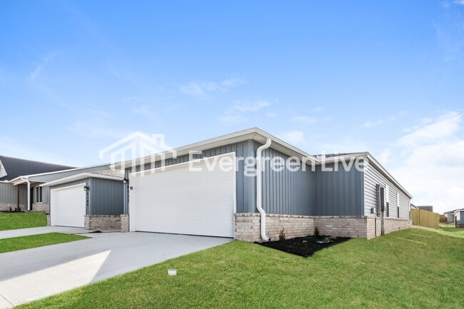 Building Photo - 6511 NW Kathleen St