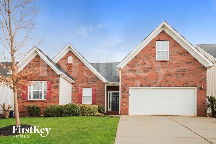 Primary Photo - 109 Planters Dr