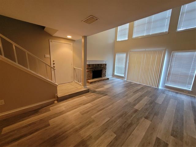 Building Photo - 15221 Berry Trail