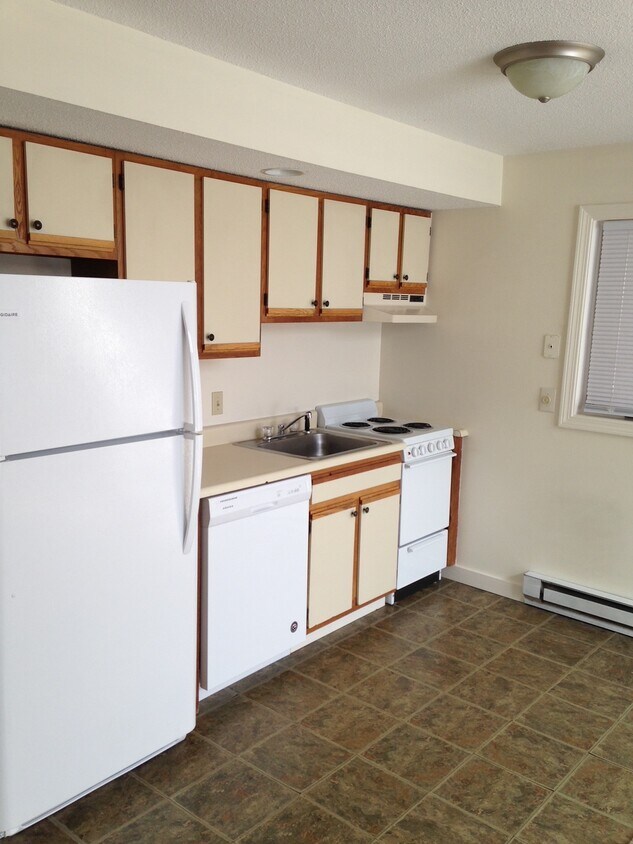 10 Onset Rd Unit 17A, Bennington, NH 03442 Condo for Rent in