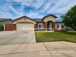 Building Photo - 566 S Esmeralda