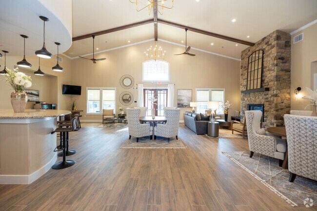 Interior Photo - Vantage at Loveland