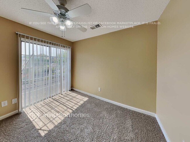 Foto del edificio - 2110 Loretta Ln