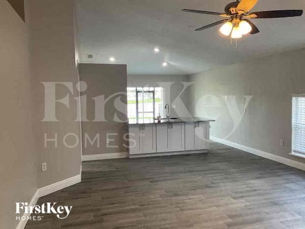 Foto del edificio - 13627 Silver Charm Ct