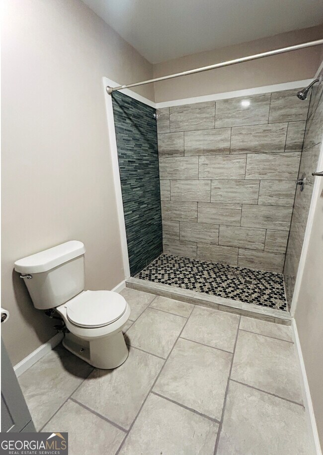 Foto del edificio - 3857 Gadson Dr
