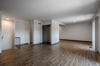 Interior Photo - Londondale Village