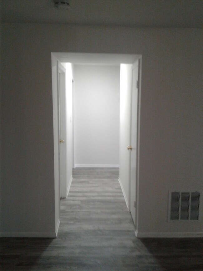 Foto del edificio - 1000 Spring Gate Rd