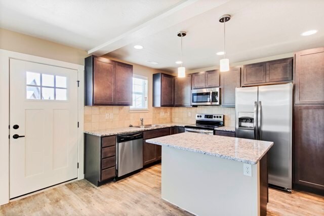 Building Photo - Brand New Luxury Townhomes Near the Village!!