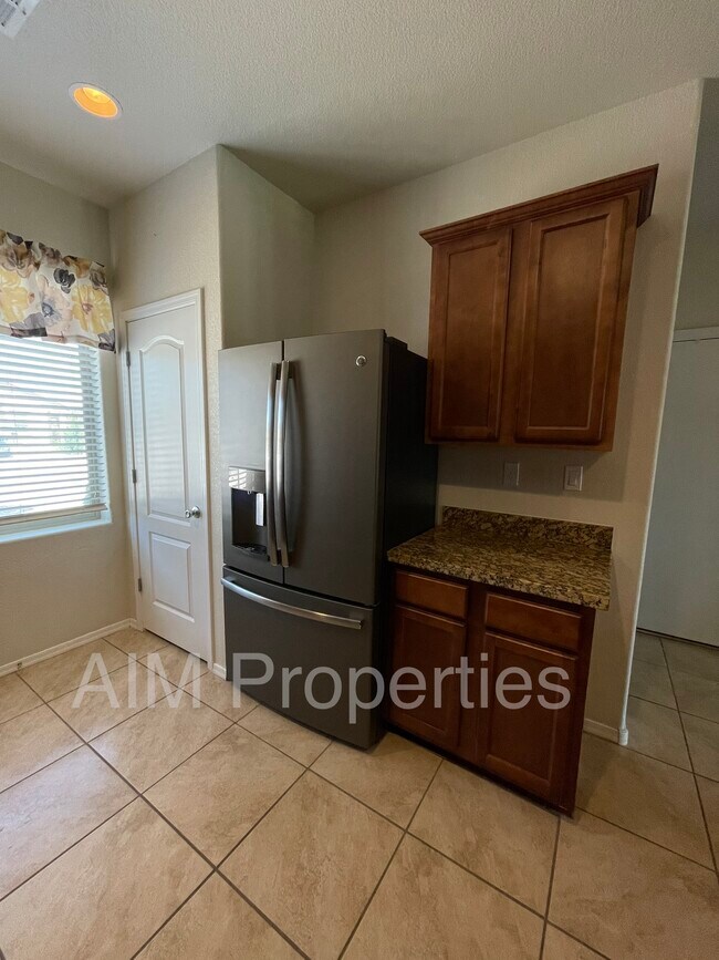 Building Photo - 6745 Mountain Hawk Loop NE