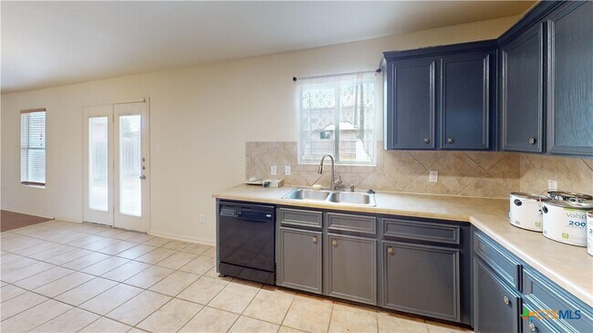 Foto del edificio - 5505 Orts Dr