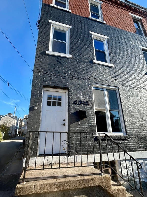 Photo - 4044 Geneva St Apartment