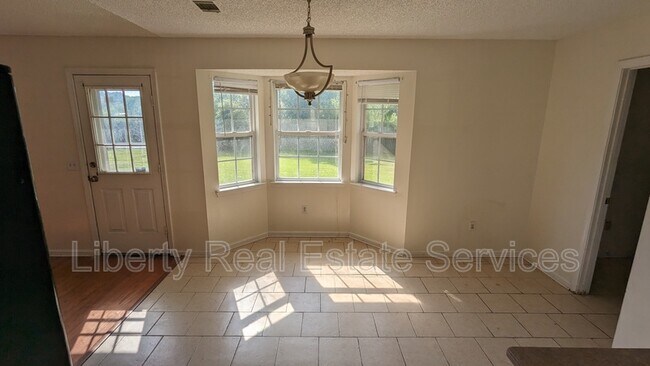 Foto del edificio - 922 Poppleton Dr