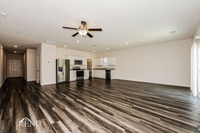 Building Photo - 13328 Wysong Dr
