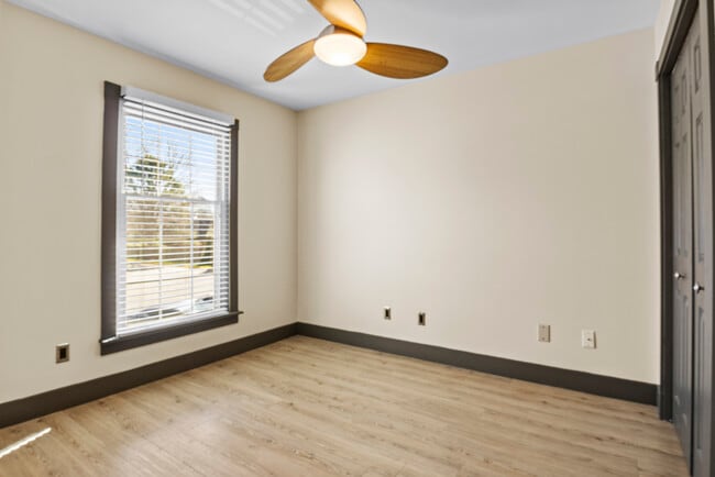 Bed Room - Crescent at Shadeland Apartments