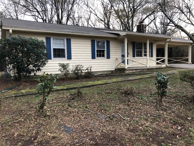 Foto del edificio - 1015 Eastview Rd NE