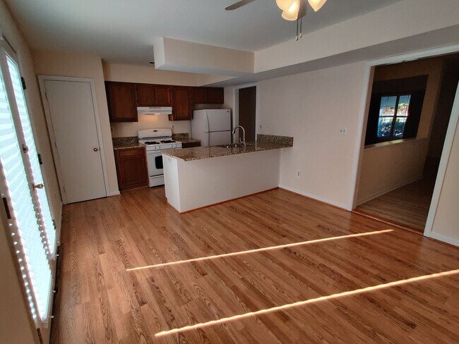 Foto del edificio - Newer 3 bedroom home