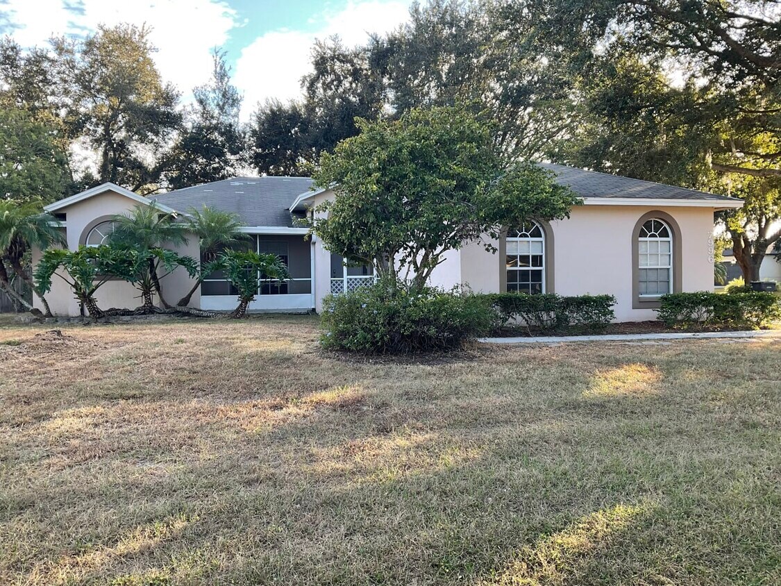 7996 Kaitlin Cir House Rental in Lakeland, FL